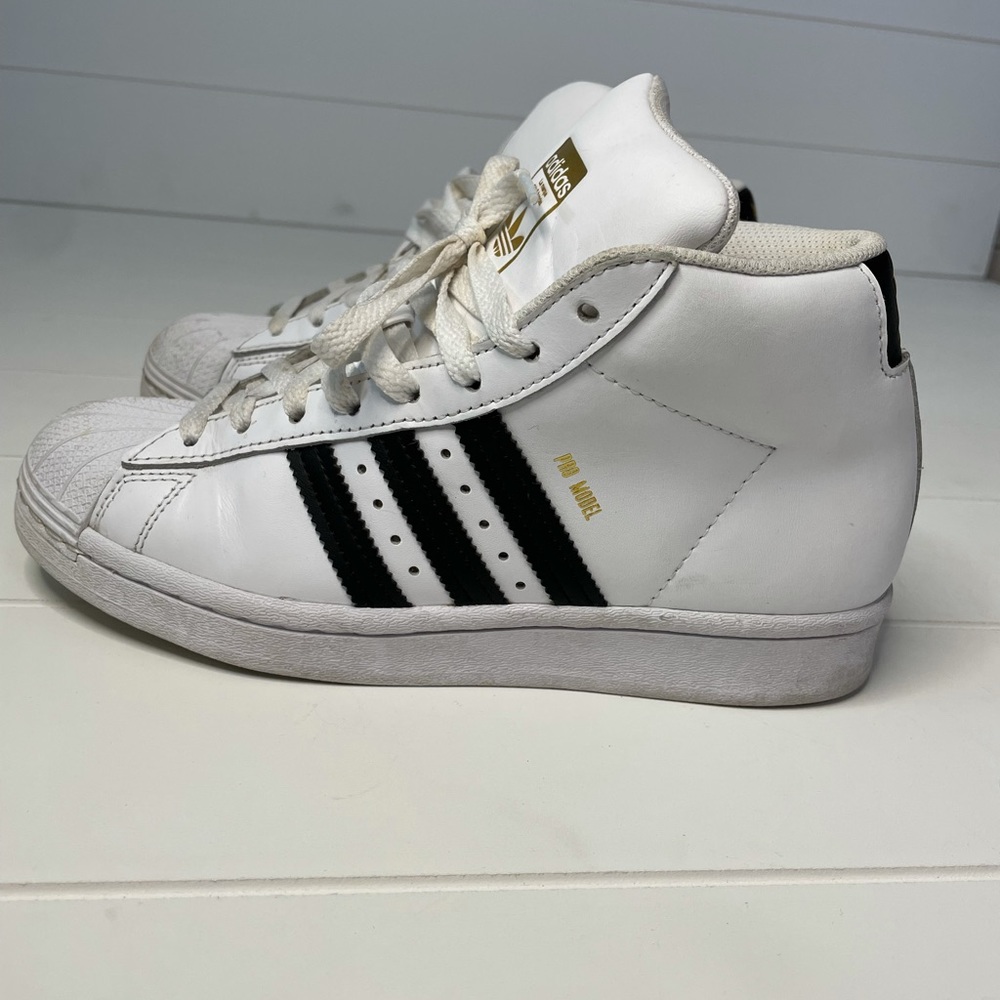 ADIDAS Pro Model white black shell toe hug too sneakers